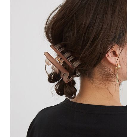 [^ԁFGIZ31130]yT߃fUCŃfC[Ɏ₷BzyfUCEVGbgzE}bgȎƃNAJ[}b`Alȕ\̃wAoXłByJ[zEAC{[ƃuÉ@2FWJByX^CO|CgzEĂOȂǂ𗯂߂̂Ɋ􂵂܂BBěAg̃j^[ɂĐF̌Ⴄꍇ܂B