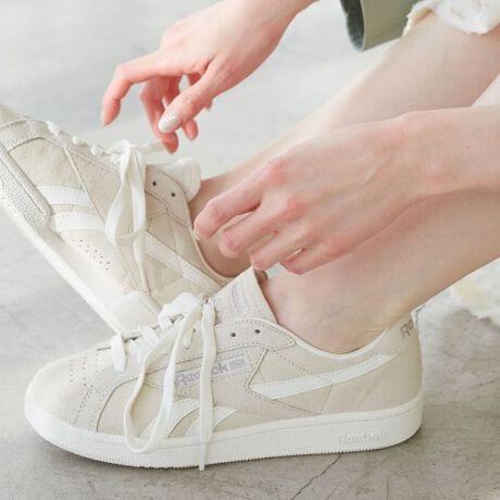 [^ԁFGIA45080]yfUCEVGbgzEyReebok/[{bNz̢CLUB C GROUNDS UKBElC̃R[gfCLUB C Abvf[gꑫBÊ݂K\[ƁA}bgȃXEF[hAbp[}b`A80NeCXgOfUCByJ[zEAC{[A[YsN̏t炵2FCibvByX^CO|CgzEꂢ߂ȃX^COɑlۂ܂ȂAC{[BEĂɌăANeBuȒȂɎ̂[YsNBE{[AXLj[pcV[gpcɃ}b`BBěAg̃j^[ɂĐF̌Ⴄꍇ܂B