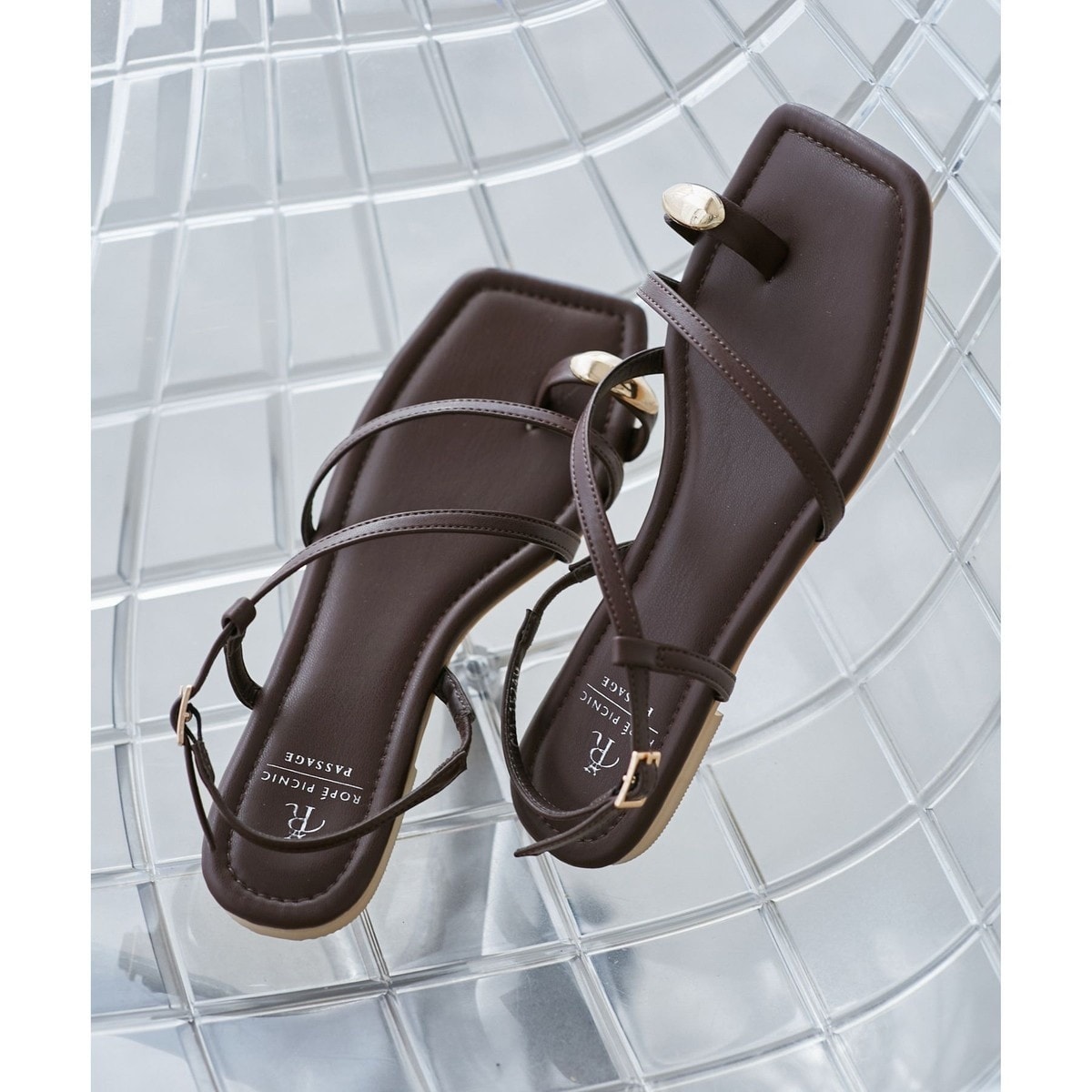 [}C]^TOT_/ysNjbNpT[WiROPE' PICNIC PASSAGEj uEn(22)