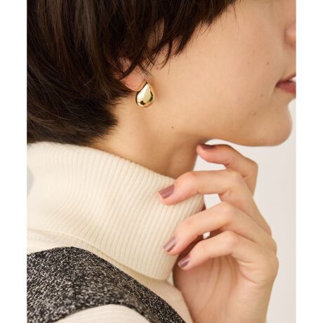 [^ԁFGIZ75010]yfUCEVGbgzEՂƂ{[݊AVvR[f̃ANZgɁBÊ悤ȋȐtHŁA炵炩ƃ[h𗼗BEV[YghɍEꂸApłfUCByJ[zES[hƃVo[2FWJByX^CO|CgzEVvTVcVcX^Cɍ킹ƁAR[fCɐꂽۂɁBEmg[R[fɃvXƁA^̋PœsIȕ͋CoBEItBXJWAp[eB[V[܂ŕLBBěAg̃j^[ɂĐF̌Ⴄꍇ܂B