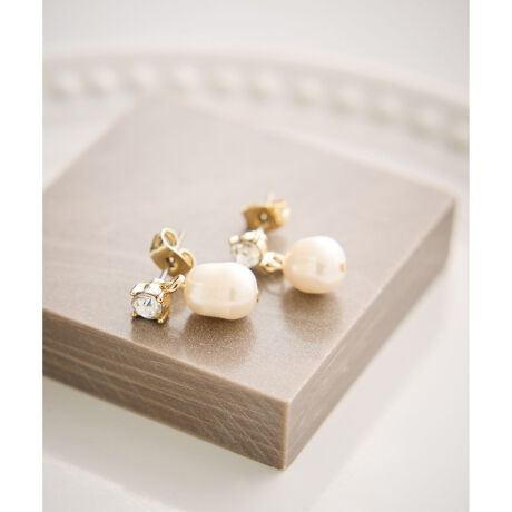 [^ԁFGIZ75040]yfUCEVGbgzEő@ׂɂ߂KXXg[ƁA_炩ȌWp[gݍ킹AGKgŔfUCBE^̒Wp[̓ɍ킹ėDhAiŏ炵ɁBEigItBXAʂȓ܂ŁAǂȃV[ɂ}b`閜\́ByJ[zES[hƃVo[2FWJByX^CO|CgzEs[XhXJ[gƍ킹΁AiۗoX^CɁBf[gɂ߁BEhXZbgAbvX^Cɍ킹΁A肪w؂₩ɁBEWPbgcC[hfނ̃ZbgAbvƂQBT߂ȂiiグĂAn̓ɂ҂̃ACeBBěAg̃j^[ɂĐF̌Ⴄꍇ܂B