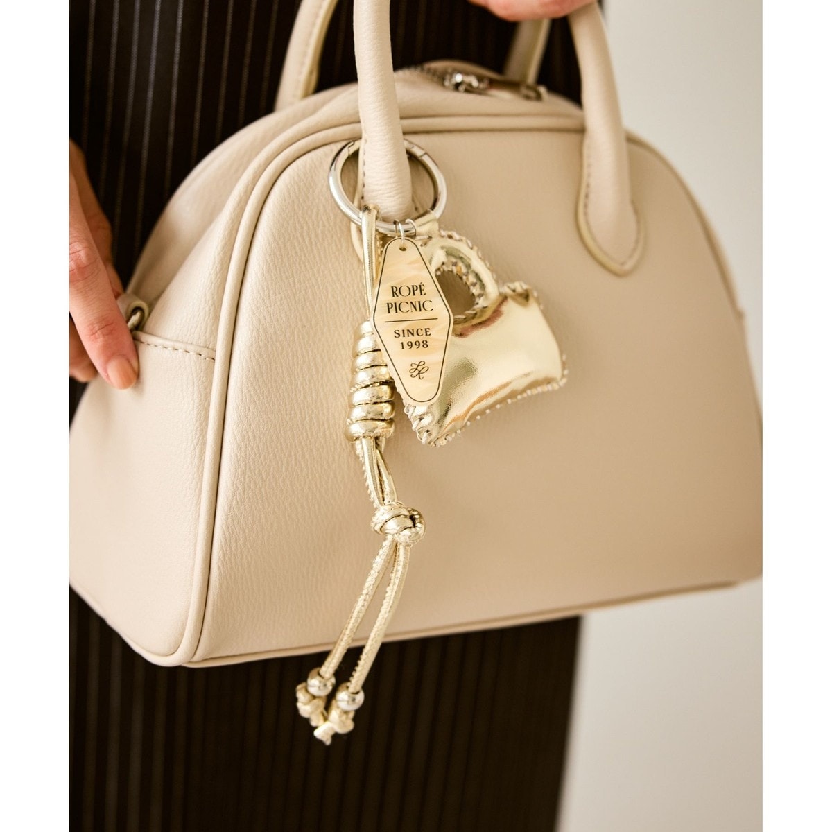 [}C]v[gtobO`[/ysNjbNpT[WiROPE' PICNIC PASSAGEj S[h(90)