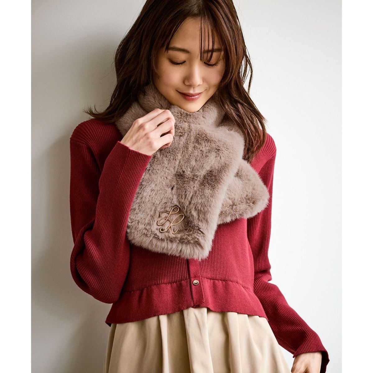 ブローチ付きフェイクファーティペット | ロペピクニックパサージュ