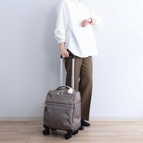 [^:35513]gyȗoA[@\g[[w}Cg[[x̃~ebhfoB{̃fUCɂ̓IWi􉽊w͗lvgAꂽۂɎdグ܂B悾łȂAigɃIXX́AȃL[P[XBmÂƂ̓ނꂽAdeLXgƂȂǂɕ֗łBLrTCY/S1`2̗sBېA100Ȉȏ̍q@ɑΉBs@̋@݂RCbJ[ɂ[܂TCYȂ̂ŁA^т₷֗LX^[Xgbp[dԂoXȂǂŕ֗ȃLX^[Xgbp[𓋍ځB^b`ŕsӂȑsh܂BI[KiCU[|PbgG݂[ł|PbgBy⃁Ȃǂ̎[\B[eBeB|PbgނX[Yɏołt@Xi[ttg|PbgBs̃`Pbgptbgɓ܂BTCh|PbgTChɂ̓I[v|Pbg𑕔Bč̓t@Xi[Lybg{g[\łBcJdlړ̉ו̏oɕ֗ȏcJdlBt@Xi[JΓ։ו܂܂BoցEÉLX^[񐫂ɗDAeՂɕ]\ȑoփLX^[Bs̉̔}^CgpÉLX^[gpĂ܂Bnhnh͂Ƃ1{BオĂ̂łƎāAKiȂǂ̈ړɕ֗łBL[tbNtg|Pbgɂ̓L[tbN𓋍ځBTS싞TS싞(Travel SentryFbN)tB{܂ܗa\B̂gJiihtŃnbs[܂܂悤ɁBČCŋAĂ܂悤ɁBȊ肢߂Ă܂B