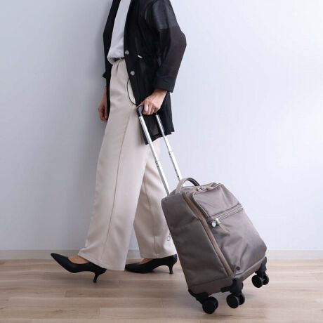 [^:35514]gyȗoA[@\g[[w}Cg[[x̃~ebhfoB{̃fUCɂ̓IWi􉽊w͗lvgAꂽۂɎdグ܂B悾łȂAigɃIXX́AȃL[P[XBmÂƂ̓ނꂽAdeLXgƂȂǂɕ֗łBLrTCY/S1`2̗sBېA100Ȉȏ̍q@ɑΉBs@̋@݂RCbJ[ɂ[܂TCYȂ̂ŁA^т₷֗LX^[Xgbp[dԂoXȂǂŕ֗ȃLX^[Xgbp[𓋍ځB^b`ŕsӂȑsh܂BI[KiCU[|PbgG݂[ł|PbgBy⃁Ȃǂ̎[\B[eBeB|PbgނX[Yɏołt@Xi[ttg|PbgBs̃`Pbgptbgɓ܂BTCh|PbgTChɂ̓I[v|Pbg𑕔Bč̓t@Xi[Lybg{g[\łBcJdlړ̉ו̏oɕ֗ȏcJdlBt@Xi[JΓ։ו܂܂BoցEÉLX^[񐫂ɗDAeՂɕ]\ȑoփLX^[Bs̉̔}^CgpÉLX^[gpĂ܂Bnhnh͂Ƃ1{BオĂ̂łƎāAKiȂǂ̈ړɕ֗łBL[tbNtg|Pbgɂ̓L[tbN𓋍ځBTS싞TS싞(Travel SentryFbN)tB{܂ܗa\B̂gJiihtŃnbs[܂܂悤ɁBČCŋAĂ܂悤ɁBȊ肢߂Ă܂B