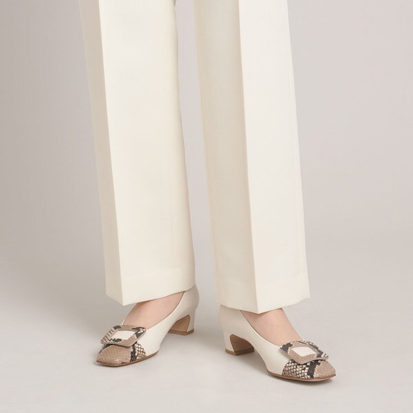 ✨極美品✨ODETTE E ODILE バックル パンプス グレージュ 23.5 レザースクエアバックル パンプス40 | オデットエオディール