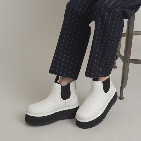 UGG＞ W NEUMEL PLATFORM CHELSEA | オデットエオディール(ODETTE Ｅ