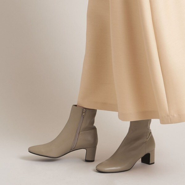 Odette e Odile バックストレッチ ショートブーツ