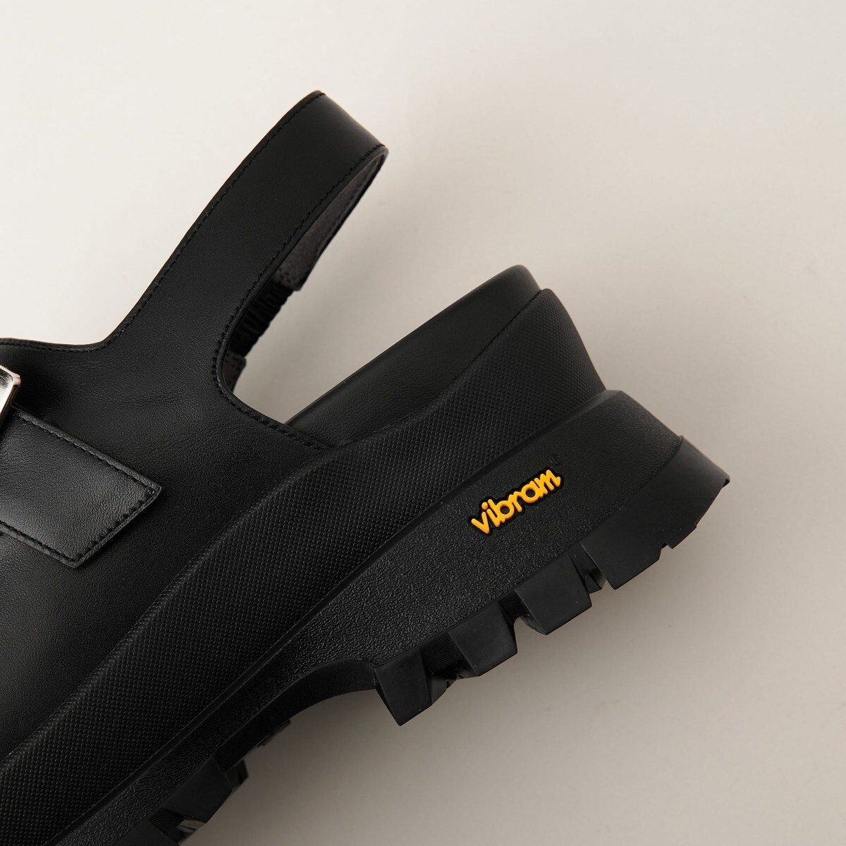 ヴィブラムダブルベルト サンダル60↑