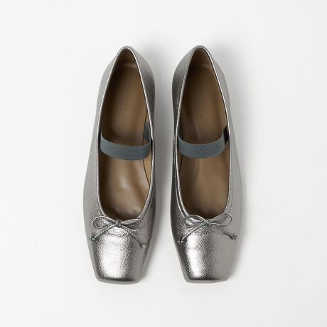 [^ԁF45162000001]V[YD]̃xgtoGV[YɐVFoꁡfUC[߂̗ƃXNGÃgD悪͋CoAȂ肪ȃoGV[Y[hŃghꑫւƊiグBAbp[ƓnF̃Sxg͖ڗÃANZgƂĊBbɃxg邱ƂŃz[hAESzȂS̗Sn͓IȈꑫłBfރubN̓X[XfށA~fBAuE͋NёfށAVo[̓V{̂锓fނłByӎzi摜́A̓p\RȂǂ̉{ɂAۂ̐FƈقȂČꍇ܂B炩߂B\[ɕیV[g\Ăꍇ͔ĂgpBƕɂ1~x̏Ȍ́AYH㔭̂łAsǕił͂܂BV[Y̏dʂ́AV[Y{̂̂ݗ̏dʂƂȂ܂Bti͌vɊ܂܂܂BiɕsǂꍇAє̔j܂Ă܂B炩߂BX܂ւ₢킹̍ۂ́ASODETTE E ODILEeX܂܂ŉL̕i/iԂ\tBiFOF BLTڴ FLT10 iԁF45162000001