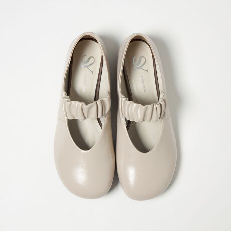 [^ԁF46161000003]ۂ݂̂tHƃV[OiȃtbgV[YfUCIu[NgDƃV[Ȏ߂ȍboh炵otbgV[YB̉ɂ̂ݏ_炩cA_炩ȑȂׂɂdlɎdグ܂BgDɂ̓X|W\A肪ǂȂ悤ɍHvĂ̂|CgłBfލvgpBubNƃItzCg̓X[XfށAVo[̓V̓^bNfށBR[fBl[găoCJ[pcɍ킹A[hȕ͋Cɂ܂Ƃ߂R[fBl[g߁BCƂ̑ǂAXJ[gƍ킹tF~jȃX^COfGłBSYiV[jumode`Ŋyރ[hȃX^C`vJWA[hEtF~j[h̃eCXĝƁAIgiAVѐSAVeBJWAAX^CRVXL[[hƂuhBւ̓Aȓ|WeBuɎ󂯓Au炵肽vuDǂfGł肽vƂCɁAu肽vn邫Aźu炵vV[Yt@bVĂ܂ByӎzYbgɂC̐FقȂꍇ܂B摜̏i̓TvłBi摜́A̓p\RȂǂ̉{ɂAۂ̐FƈقȂČꍇ܂B炩߂B\[ɕیV[g\Ăꍇ͔ĂgpBƕɂ1~x̏Ȍ́AYH㔭̂łAsǕił͂܂BV[Y̏dʂ́AV[Y{̂̂ݗ̏dʂƂȂ܂Bti͌vɊ܂܂܂BiɕsǂꍇAє̔j܂Ă܂B炩߂BX܂ւ₢킹̍ۂ́ASSY UNITED ARROWSeX܂܂ŉL̕i/iԂ\tBiFS ذݸ FLT15 iԁF46161000003