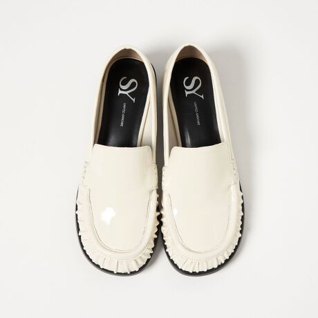 [^ԁF46171000000]ƂgD悪݊[t@[fUCIu[NȃgDCۓIȃ[t@[B MU[{悤ȃgD́AɐꂽANZg܂Bނɂ͂炩ȑfނIсẢɂ̂ݐc邱Ƃő̂悢SnɎdグĂ܂BfލvgpBV{̂GifށBR[fBl[gXJ[g~\bNX̑gݍ킹ōۂgbhX^C܂BSYiV[jumode`Ŋyރ[hȃX^C`vJWA[hEtF~j[h̃eCXĝƁAIgiAVѐSAVeBJWAAX^CRVXL[[hƂuhBւ̓Aȓ|WeBuɎ󂯓Au炵肽vuDǂfGł肽vƂCɁAu肽vn邫Aźu炵vV[Yt@bVĂ܂ByӎzYbgɂC̐FقȂꍇ܂B摜̏i̓TvłBi摜́A̓p\RȂǂ̉{ɂAۂ̐FƈقȂČꍇ܂B炩߂B\[ɕیV[g\Ăꍇ͔ĂgpBƕɂ1~x̏Ȍ́AYH㔭̂łAsǕił͂܂BV[Y̏dʂ́AV[Y{̂̂ݗ̏dʂƂȂ܂Bti͌vɊ܂܂܂BiɕsǂꍇAє̔j܂Ă܂B炩߂BX܂ւ₢킹̍ۂ́ASSY UNITED ARROWSeX܂܂ŉL̕i/iԂ\tBiFS ذ۰̧ FLT30 iԁF46171000000