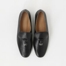 オデットエオディール(ODETTE Ｅ ODILE)のメタルタッセルディープモカフラット20↑