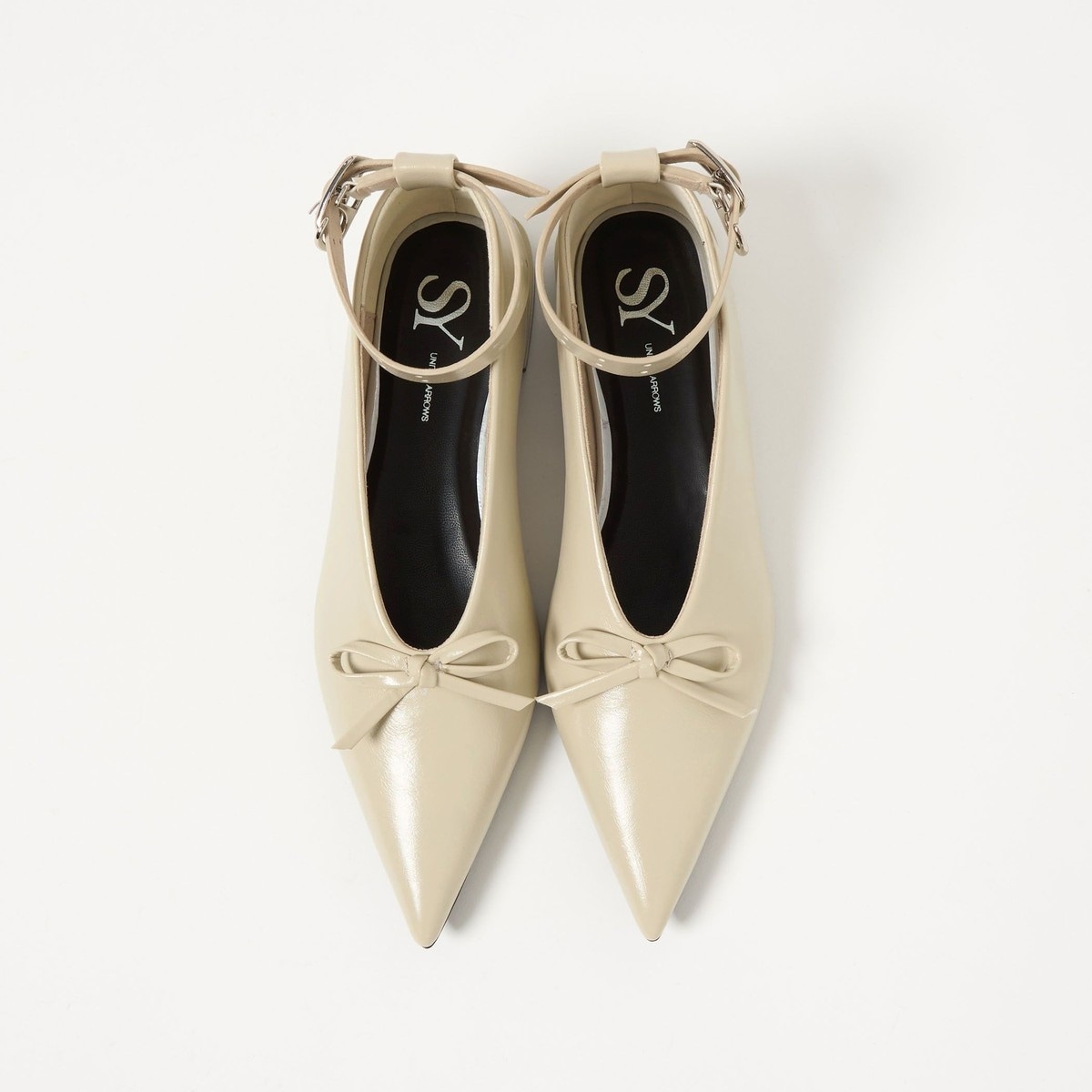 ODETTE E ODILE ソフトVカット フラット15↓↑ ODETTE E ODILE｜ソフトVカット フラット15↓↑ | Rakuten