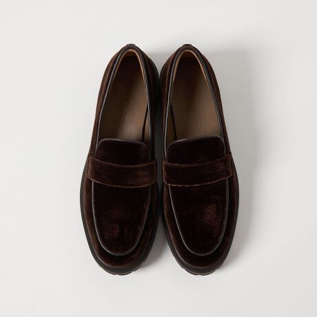 [^ԁF45171000009]fގg\[fUCŗVѐS[t@[tbgfUCI[ZeBbNȃ[t@[fUCɃxxbgnƍT߂ȃ^N\[gݍ킹AiȂVѐSYJWAȃtbgV[YBAbp[◚ɂ͓F̃X[XfނŃe[v{AŜ߂ۂɎdグĂ܂BɃ{[ȂAy₩ɗSn悳͂̈ꑫłBfސnƖ{vgpByӎz摜̏i̓TvłBi摜́A̓p\RȂǂ̉{ɂAۂ̐FƈقȂČꍇ܂B炩߂Bƕɂ1~x̏Ȍ́AYH㔭̂łAsǕił͂܂BV[Y̏dʂ́AV[Y{̂̂ݗ̏dʂƂȂ܂Bti͌vɊ܂܂܂BiɕsǂꍇAє̔j܂Ă܂B炩߂BX܂ւ₢킹̍ۂ́ASODETTE E ODILEeX܂܂ŉL̕i/iԂ\tBiFOF VLVݸ۰̧ FLT30 iԁF45171000009