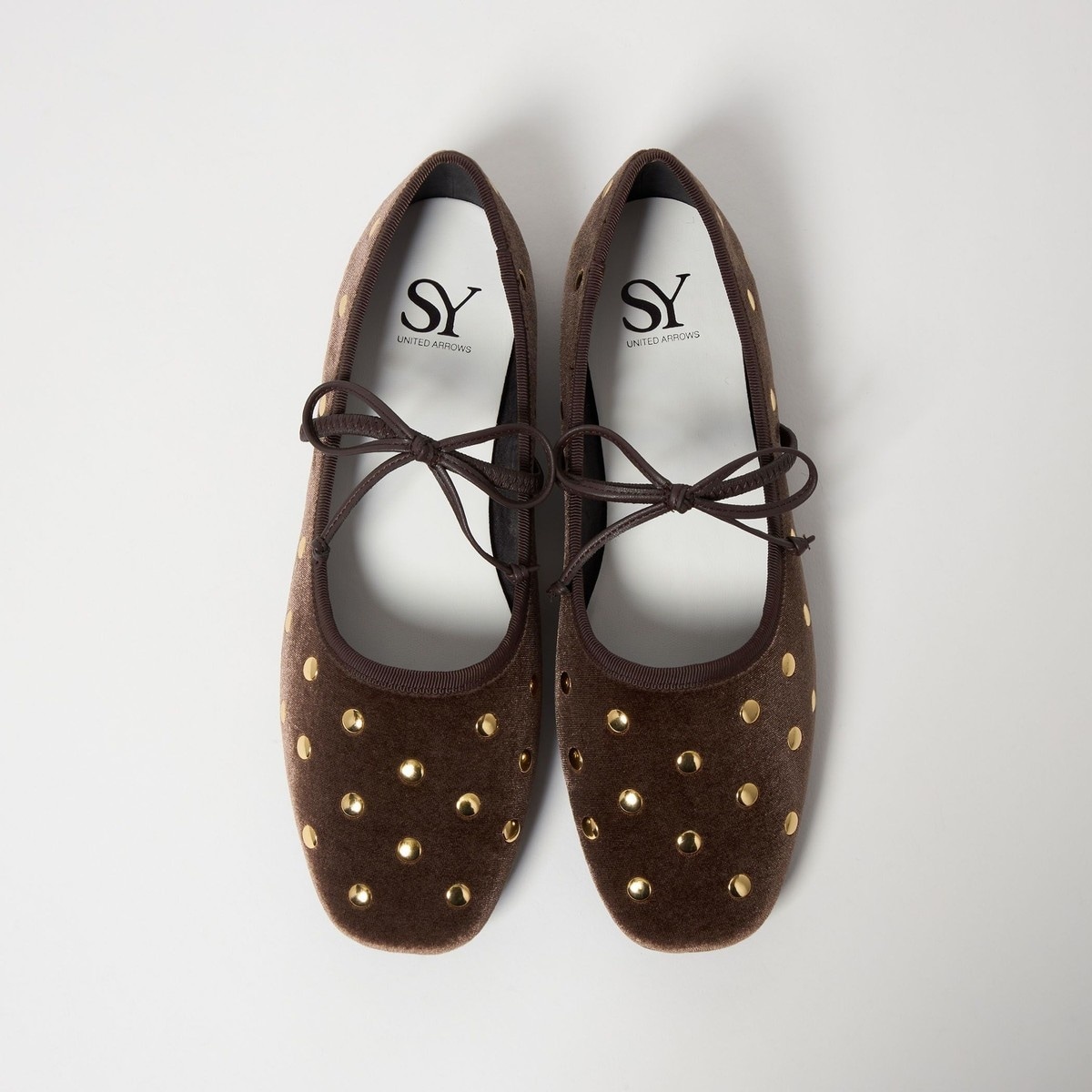 [}C]SY}`hbgoG VE tbg10/IfbgGIfB[iODETTE E ODILEj MD.BROWN