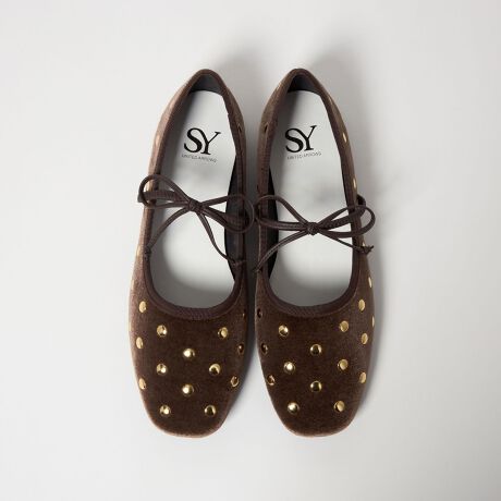 [^ԁF46161000010]lC̃X^bYtoGV[YɐVFoꁡfUCgĥxxbgńAɎ邾ŃV[Y[h߂ĂACeBAbp[ŜɃX^bYU΂߂AڂЂfUC̃oGV[YłBSYlC̃XpR[oGƓ،^ňS̗SnBV[OS̏Ƀ{tdl̂߁Â܂ܒEł̂|CgBfރxxbgngpBubN̓Vo[J[̃X^bYA~fBAuEƃC̓S[hJ[̃X^bYgݍ킹Ă܂BSYiV[jumode`Ŋyރ[hȃX^C`vJWA[hEtF~j[h̃eCXĝƁAIgiAVѐSAVeBJWAAX^CRVXL[[hƂuhBւ̓Aȓ|WeBuɎ󂯓Au炵肽vuDǂfGł肽vƂCɁAu肽vn邫Aźu炵vV[Yt@bVĂ܂Byӎz摜̏i̓TvłBi摜́A̓p\RȂǂ̉{ɂAۂ̐FƈقȂČꍇ܂B炩߂B\[ɕیV[g\Ăꍇ͔ĂgpBƕɂ1~x̏Ȍ́AYH㔭̂łAsǕił͂܂BV[Y̏dʂ́AV[Y{̂̂ݗ̏dʂƂȂ܂Bti͌vɊ܂܂܂BiɕsǂꍇAє̔j܂Ă܂B炩߂BX܂ւ₢킹̍ۂ́ASSY UNITED ARROWSeX܂܂ŉL̕i/iԂ\tBiFS MLTޯڴ VE FLT10 iԁF46161000010