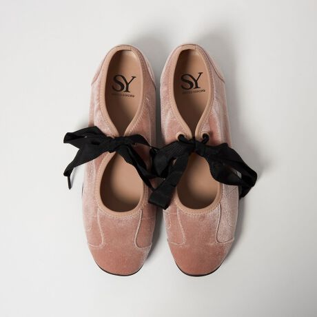 [^ԁF46161000009]lC̃{ttbgV[YɐVFoꁡfUCgĥxxbgńAɎ邾ŃV[Y[h߂ĂACeB_炩Abp[ƃX|[ceCXgꂽfUCBJbvC\[Ԃ̗ǂ\[̗pAXj[J[̂悤ȉKȗSn͓IBbɃ{邱Ƃŏ炵͋CoAoGV[Ŷ悤ȋCy\܂BfރxxbgngpBSYiV[jumode`Ŋyރ[hȃX^C`vJWA[hEtF~j[h̃eCXĝƁAIgiAVѐSAVeBJWAAX^CRVXL[[hƂuhBւ̓Aȓ|WeBuɎ󂯓Au炵肽vuDǂfGł肽vƂCɁAu肽vn邫Aźu炵vV[Yt@bVĂ܂Byӎz摜̏i̓TvłBi摜́A̓p\RȂǂ̉{ɂAۂ̐FƈقȂČꍇ܂B炩߂Bƕɂ1~x̏Ȍ́AYH㔭̂łAsǕił͂܂BV[Y̏dʂ́AV[Y{̂̂ݗ̏dʂƂȂ܂Bti͌vɊ܂܂܂BiɕsǂꍇAє̔j܂Ă܂B炩߂BX܂ւ₢킹̍ۂ́ASSY UNITED ARROWSeX܂܂ŉL̕i/iԂ\tBiFS RBN VE FLT20 iԁF46161000009