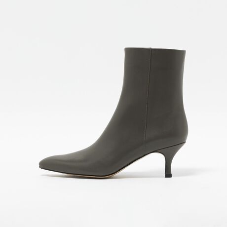 [^ԁF45232000010]ƂVGbgiȑV[gu[cfUCƂgD悪v[V[gu[cBʂ̂ȂVvȃfUĆAl̃VbNȃX^CĂ܂Bؚȃq[킹邱Ƃŏ炵vXꑫłBfޔڂ̂ꂢȃX[XfނgpByӎzi摜́A̓p\RȂǂ̉{ɂAۂ̐FƈقȂČꍇ܂B炩߂B\[ɕیV[g\Ăꍇ͔ĂgpBƕɂ1~x̏Ȍ́AYH㔭̂łAsǕił͂܂BV[Y̏dʂ́AV[Y{̂̂ݗ̏dʂƂȂ܂Bti͌vɊ܂܂܂BiɕsǂꍇAє̔j܂Ă܂B炩߂BX܂ւ₢킹̍ۂ́ASODETTE E ODILEeX܂܂ŉL̕i/iԂ\tBiFOF PTDPLN SBT60 iԁF45232000010