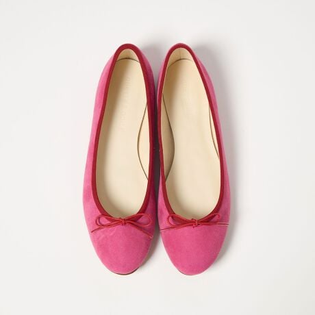 [^ԁF45162000025]^CXɈꑱĂlC̃oGV[YɐVFoꁡfUCEl̎ɂĈ__JɂĂoGV[YBfUCɂ͑@ׂȔhAǂȃX^CƂ킹₷AghɍEꂸɒpł܂BՌzނƂȂ鍂̃X|WAɏՍނ̃X|Wgݍ킹ƂŃ\tgȑ肪B@ׂȃCƐꂽfBe[AԗĂɂyĉKȗSnȂǁA͂l܂ꑫBꂽ͋C̃zCgVo[J[A؂₩ȃsNAVѐŜuE̐FWJɂڂłBfޖ{vƐngpBzCǵA\ʂ̉ʂɏcV{̂fނƓFpCsȎgݍ킹BVo[J[́AׂV{̂郁^bNfނƃO[̃pCsȎgݍ킹BsŃAsN̋Nёfނƃbh̃pCsÕJ[RrB~fBAuÉAт₩ȃOb^[ƓnFpCsȎgݍ킹Byӎz摜̏i̓TvłBi摜́A̓p\RȂǂ̉{ɂAۂ̐FƈقȂČꍇ܂B炩߂B\[ɕیV[g\Ăꍇ͔ĂgpBƕɂ1~x̏Ȍ́AYH㔭̂łAsǕił͂܂BV[Y̏dʂ́AV[Y{̂̂ݗ̏dʂƂȂ܂Bti͌vɊ܂܂܂BiɕsǂꍇAє̔j܂Ă܂B炩߂BX܂ւ₢킹̍ۂ́ASODETTE E ODILEeX܂܂ŉL̕i/iԂ\tBiFO ذ26S FLT10 iԁF45162000025