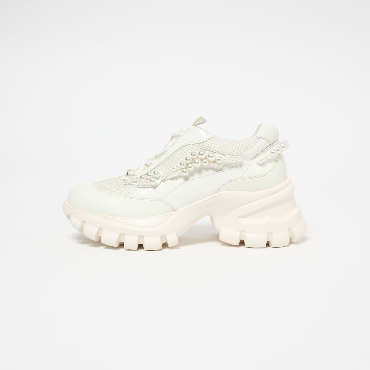 [�}���C]��SY���}���`�{�[�� �X�j�[�J�[70��/�I�f�b�g�G�I�f�B�[���iODETTE E ODILE�j WHITE