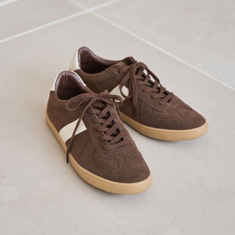 [^ԁF76826070243]VFɃgh̃uEoI⃌ĝVvfUCłǂȃR[fƂfUC/fރhCcRŃg[jOV[YƂč̗pĂXj[J[fɂACeBFؑւŃVvȂR[fBl[gɃ~^[vX܂ByȂ₩ȃAbp[Ə_炩₷Obv\[ŗSnfjJ[Spcƍ킹鉤̃AJWX^C͂AXbNXXJ[gR[f̊Oɂ􂷂PłByӓ_zBei̓Tvׁ̈Aۂ̎dlƈقȂꍇ܂B摜̏i͌̏Ǝ˂pxAg̃j^[ɂAƐFقȂꍇ܂BX^WIB̉摜̐FɈԋ߂ȂĂ܂B\񏤕ȉꍇA͂\͂܂łڈƂȂ܂BY̓sA͂OサXܓ׎Ƃꍇ܂̂ŁA炩߂BiFMILITARY TRAINERiԁF76826070243