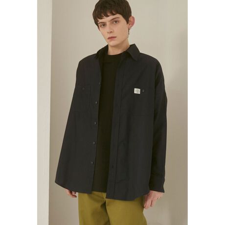 [^ԁF75106020257]̊̂VGbgŁA[NX^C_ɐiꖇIXX|CgEՂƂI[o[TCWOHD邾ŃANZgɁEHA~AtƃR[fłRV[Y􂷂閜\ACefUC/fރhbvV_[ƃChȐg̃[NVcBɂ̓[N|Pbg炢Ag̃ANVv[cɂAVGbgXNGAŗ̓IɌAfUC̍ꖇɎdオĂ܂Bfނɂ̓Rbg100%̃IbNXtH[hngpBzCgATbNXu[AlCr[̃x[VbNȃJ[WJłǂȃX^COɂ킹₷Aėp̍1łByPARKINGzMARKAWAREAmarkafUCGOWXeXuFASHIONMININGvےACeƂăfUCRNVFzCg萶ňFʌ򊴁FȂƒF\(lbggp)yӓ_zBei̓Tvׁ̈Aۂ̎dlƈقȂꍇ܂B摜̏i͌̏Ǝ˂pxAg̃j^[ɂAƐFقȂꍇ܂BX^WIB̉摜̐FɈԋ߂ȂĂ܂B\񏤕ȉꍇA͂\͂܂łڈƂȂ܂BY̓sA͂OサXܓ׎Ƃꍇ܂̂ŁA炩߂BiFyParkingzOXFORD SHIRTiԁF75106020257