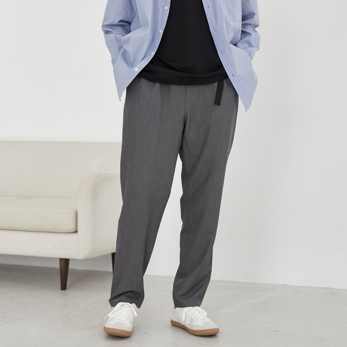 【CULLNI】メンズ　ベルテッドテーパードパンツ　ネイビー CULLNI ONLINE STORE / Double Satin Stripe 1Tuck Pant with