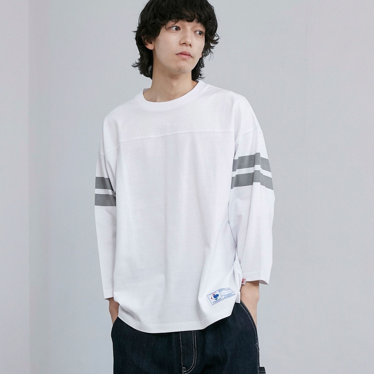 1PIU1UGUALE3 RELAX サガラ刺繍アーチロゴロングTシャツ | ウノ
