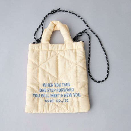 [^ԁF76816030334]̊̂LeBOfUCAg₷ꏏɁBV[YŃg[gobO(i:76816030333)pӂ܂BfUC/fފ􉽊wIȃLeBOfUCIȁAꂽۂ̃V_[obOBRpNgȂKvȉוTCYŁAƂłוȂɂ҂Btgɂ̓ShJ{AVvȂ肰ȂANZgvXBV_[Xgbv͎O\ŁAV[ɍ킹2WAYŎgpł̂́BnhobOƂĂꂢ߂ɁAV_[obOƂăJWAɂƁALX^CɃ}b`܂BfނɃLeBOH{ĂAӂƂ{[Ɨ̊̂VGbgłBɁAɂ͊J₷AgȂ悤Ƀ}OlbgzuBɂ͏̎[ɕ֗ȃI[v|PbgtŁAgɂ܂BJ[oG[V́AԂANZgJ[܂œWJBRpNgȂ@\IȃfUCŁAig痷s̃TuobO܂ŕL􂵂܂B̑2̎hJJ[̓N[FłBVo[F\n |GXe100̑J[F\n iC100|PbgF藠nFV_[OF\yӓ_zBei̓Tvׁ̈Aۂ̎dlƈقȂꍇ܂B摜̏i͌̏Ǝ˂pxAg̃j^[ɂAƐFقȂꍇ܂BX^WIB̉摜̐FɈԋ߂ȂĂ܂B\񏤕ȉꍇA͂\͂܂łڈƂȂ܂BY̓sA͂OサXܓ׎Ƃꍇ܂̂ŁA炩߂BiFۺ޼ļްiԁF76816030334