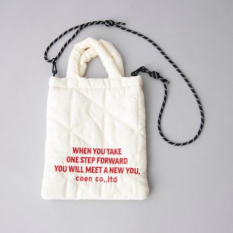 [^ԁF76816030334]̊̂LeBOfUCAg₷ꏏɁBV[YŃg[gobO(i:76816030333)pӂ܂BfUC/fފ􉽊wIȃLeBOfUCIȁAꂽۂ̃V_[obOBRpNgȂKvȉוTCYŁAƂłוȂɂ҂Btgɂ̓ShJ{AVvȂ肰ȂANZgvXBV_[Xgbv͎O\ŁAV[ɍ킹2WAYŎgpł̂́BnhobOƂĂꂢ߂ɁAV_[obOƂăJWAɂƁALX^CɃ}b`܂BfނɃLeBOH{ĂAӂƂ{[Ɨ̊̂VGbgłBɁAɂ͊J₷AgȂ悤Ƀ}OlbgzuBɂ͏̎[ɕ֗ȃI[v|PbgtŁAgɂ܂BJ[oG[V́AԂANZgJ[܂œWJBRpNgȂ@\IȃfUCŁAig痷s̃TuobO܂ŕL􂵂܂B̑2̎hJJ[̓N[FłBVo[F\n |GXe100̑J[F\n iC100|PbgF藠nFV_[OF\yӓ_zBei̓Tvׁ̈Aۂ̎dlƈقȂꍇ܂B摜̏i͌̏Ǝ˂pxAg̃j^[ɂAƐFقȂꍇ܂BX^WIB̉摜̐FɈԋ߂ȂĂ܂B\񏤕ȉꍇA͂\͂܂łڈƂȂ܂BY̓sA͂OサXܓ׎Ƃꍇ܂̂ŁA炩߂BiFۺ޼ļްiԁF76816030334