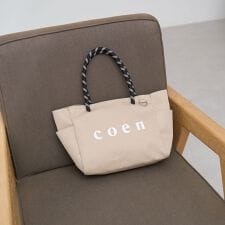 【一部WEBカラー・新色登場】coen（コーエン） ロゴ ポリキャンバストートバッグ（Mサイズ）