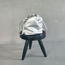 【再入荷・新色登場】レザーライク巾着ショルダーバッグ