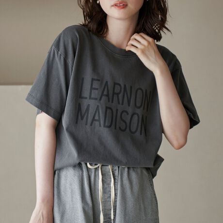 [^ԁF76256000011]Be[WȂꂽlSTVcfUC/fރBe[WCNŒ񂾂悤ȕAl̂ȂꊴvXĂTVcB悭Ƃ̂VGbgŁAfjXJ[gAChpcȂǂ̕LX^COɃ}b`܂BJ[ƂɈقȂ郍SŁAIԊyAFႢőȂACeBFItzCĝ݂₠萶ňFʌ򊴁FȂnFȂƒF\ilbggpjyӓ_zBei̓Tvׁ̈Aۂ̎dlƈقȂꍇ܂B摜̏i͌̏Ǝ˂pxAg̃j^[ɂAƐFقȂꍇ܂BX^WIB̉摜̐FɈԋ߂ȂĂ܂B\񏤕ȉꍇA͂\͂܂łڈƂȂ܂BY̓sA͂OサXܓ׎Ƃꍇ܂̂ŁA炩߂BiF߸ ۺTiԁF76256000011