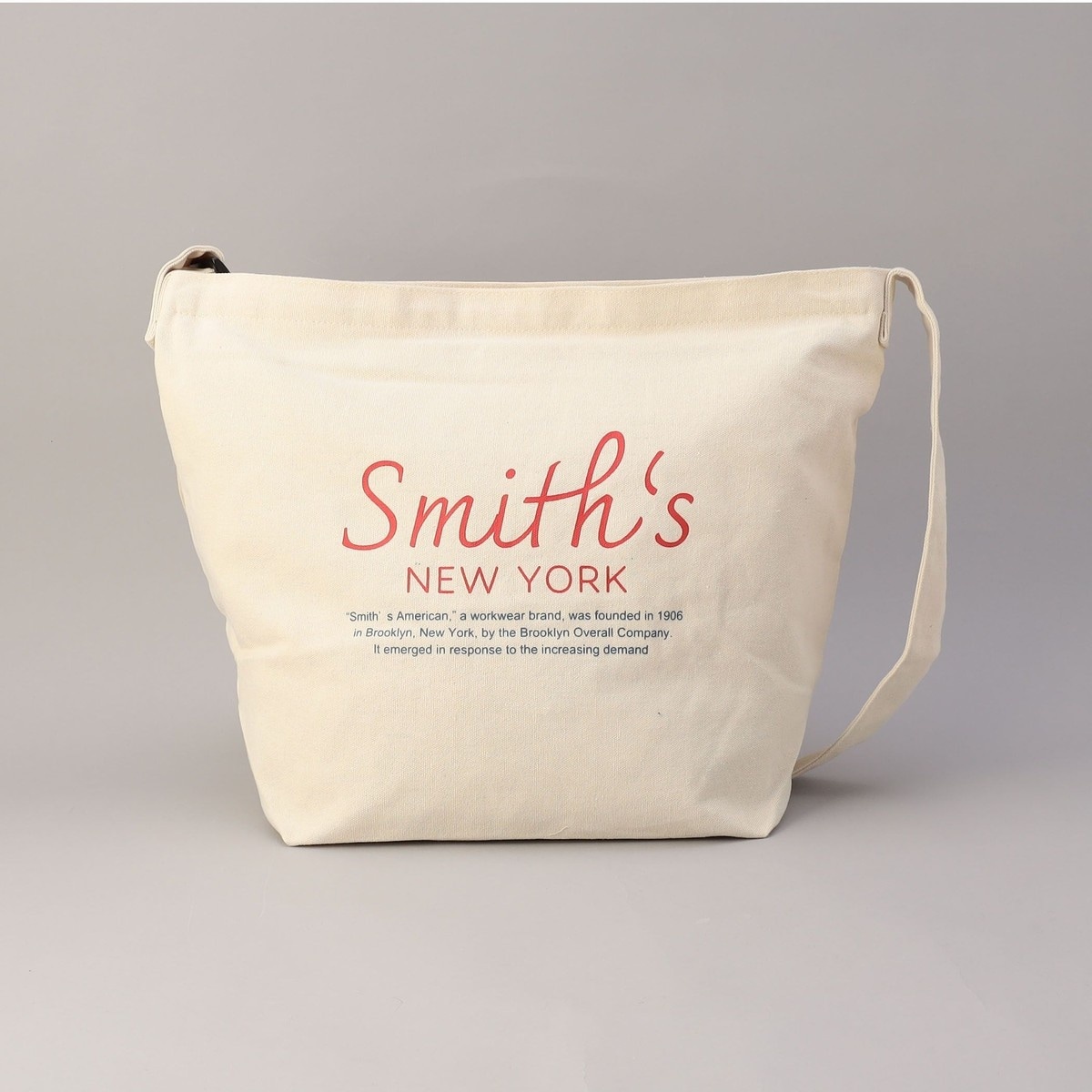 [�}���C]SMITHS�i�X�~�X�j�ʒ��V�����_�[�o�b�O/�R�[�G���icoen�j OFF WHITE