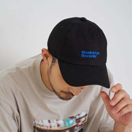 [^ԁF75856000005]yƃt@bṼoX肰ȂBX^CɍManhattan Records~coen̓ʂCAPyManhattan Records~coen V[YzEOX[uTVc(i:75206000007)EV[gX[uTVc (i:75256000006)EEHbg(i:75886000003)E~j|[`(i:75886000004)E2WAYg[gobO(i:75816000010)EShJHAT(i:75856000004)fUC/fManhattan Records~coeñXyVʒCAPBtgɂManhattan Records̃ShJAobNɂcoeñShJ{AOǂ炩猩ĂۓIȃfUCB100̑fނŁAG߂킸Kɒp\BJ[Manhattan Records̏ےIȃu[Au₩ȃzCgAǂȃX^Cɂ킹₷ubN3FWJBVvȃX^COɃvX邾ŁAỹGbZXƂȂꊴYĂAR[f̃ANZgɂ҂ȃACełByManhattan Recordsi}nb^R[hjzaJ Fc쒬ƂR[h̐nɂāAn45N̗jւqbvzbvAR&BȂǂ̃R[h𒆐Sɔ̔XuManhattan Records (}nb^R[h)vBaJn[ug{̃qbvzbvV[̈SA܂1990N㔼2000N㏉ɂDJu[̃V[BɁA̔ƂɂƂǂ܂炸AR[h[xuManhattan RecordingsvƂāAÕA[eBXgi𐔑[XB̃qbvzbvAR[hJ`[𐢊EɌĔMĂB2025Nɂ͊؍̃\EszfɓX܂I[vB{݂̂Ȃ炸CO̒ڂW߂ĂByӓ_zBei̓Tvׁ̈Aۂ̎dlƈقȂꍇ܂B摜̏i͌̏Ǝ˂pxAg̃j^[ɂAƐFقȂꍇ܂BX^WIB̉摜̐FɈԋ߂ȂĂ܂B\񏤕ȉꍇA͂\͂܂łڈƂȂ܂BY̓sA͂OサXܓ׎Ƃꍇ܂̂ŁA炩߂BiFManhattanRecords CAPiԁF75856000005