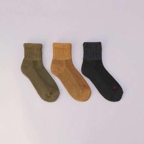 [^ԁF75804000004]JWAR[fɎꂽx[VbN\bNXfUC/fރJWAŏ_炩ȕ́Ax[VbNȃu\bNXBǂ݂̂郊ujbggpĂ邽߃tBbgAXj[J[Ȃǂɂ킹₷ɎdオĂ܂BXj[J[͂AT_킹ȂǕLR[fBl[gy߂ACeBJ[oG[VŁAܐHS}[N|CgłB̓pCdlɂȂĂAXj[J[͂u[cɍ킹߁BΉTCYF25-27cmC̒ʂɕtĂHealthknit̃S}[Nɂ܂āAC̐LkWȂ悤A܂苭͂ɐڒĂ܂ׁApɂ胍S}[NĂ܂AЂъNƂ܂BdlƂĂ𒸂܂悤肢\グ܂ByHealthknit / wXjbgzHealthknit1900NAelV[BmbNXrɍiȃA_[jbgEFA[J[ƂĒaBȂAJ암̏㎿ȌaсA\[CO܂ł̈тYǗŃfUCĂ܂BiɗtꂽmȒSnƑϋvŁASĂɍLƂǂ납100Nȏ㑱V܃uhłByӓ_zBei̓Tvׁ̈Aۂ̎dlƈقȂꍇ܂B摜̏i͌̏Ǝ˂pxAg̃j^[ɂAƐFقȂꍇ܂BX^WIB̉摜̐FɈԋ߂ȂĂ܂B\񏤕ȉꍇA͂\͂܂łڈƂȂ܂BY̓sA͂OサXܓ׎Ƃꍇ܂̂ŁA炩߂BiFHealthKnitװ3PiԁF75804000004