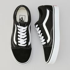 【VANS】UA OLD SKOOL
