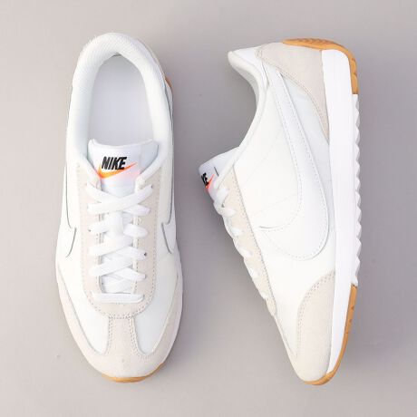 [^ԁF76824000000]T߂ɁAłmɉfBiCL pVtBbNꕔWEBTCYF23cmA24cmA25cmfUC/fރiCL pVtBbŃANVbN70NX^C璅z𓾂ĒaꑫBbNXO[ui\[Ɏ{ꂽaj񂾃w{[\[ŁA`IȃX^CɂЂ˂Ă܂BAbp[ɂ̓U[ƃXG[hgݍ킹AϋvƏ㎿˔C[hfUCɁBT߂ȂꂽbNXŁAfC[R[fBl[gɎ₷Xj[J[łByӓ_zBei̓Tvׁ̈Aۂ̎dlƈقȂꍇ܂B摜̏i͌̏Ǝ˂pxAg̃j^[ɂAƐFقȂꍇ܂BX^WIB̉摜̐FɈԋ߂ȂĂ܂B\񏤕ȉꍇA͂\͂܂łڈƂȂ܂BY̓sA͂OサXܓ׎Ƃꍇ܂̂ŁA炩߂BiFyNIKEzWs PACIFICiԁF76824000000