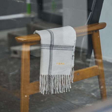 [^ԁF75846000001]IׂyB~̃X^CɊY\}t[fUC/f2܂₽炵ȂǁA܂܂ȊɑΉł▭Ȓɐ݌vꂽ}t[B悢݂ŁA{[oƊ̂|CgłBCOENS̎hJ肰ȂANZgɂȂAX^COɒ悢vXBnؑւ召܂܂ȃ`FbNȂǁAIׂ6FWJŁANeCXg킸LtBbg܂BMtgɂ҂ȁAg₷ƃfUC˔ACełByӓ_zBei̓Tvׁ̈Aۂ̎dlƈقȂꍇ܂B摜̏i͌̏Ǝ˂pxAg̃j^[ɂAƐFقȂꍇ܂BX^WIB̉摜̐FɈԋ߂ȂĂ܂B\񏤕ȉꍇA͂\͂܂łڈƂȂ܂BY̓sA͂OサXܓ׎Ƃꍇ܂̂ŁA炩߂BiFױװiԁF75846000001