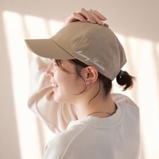 ロゴ刺繍ツイルキャップ