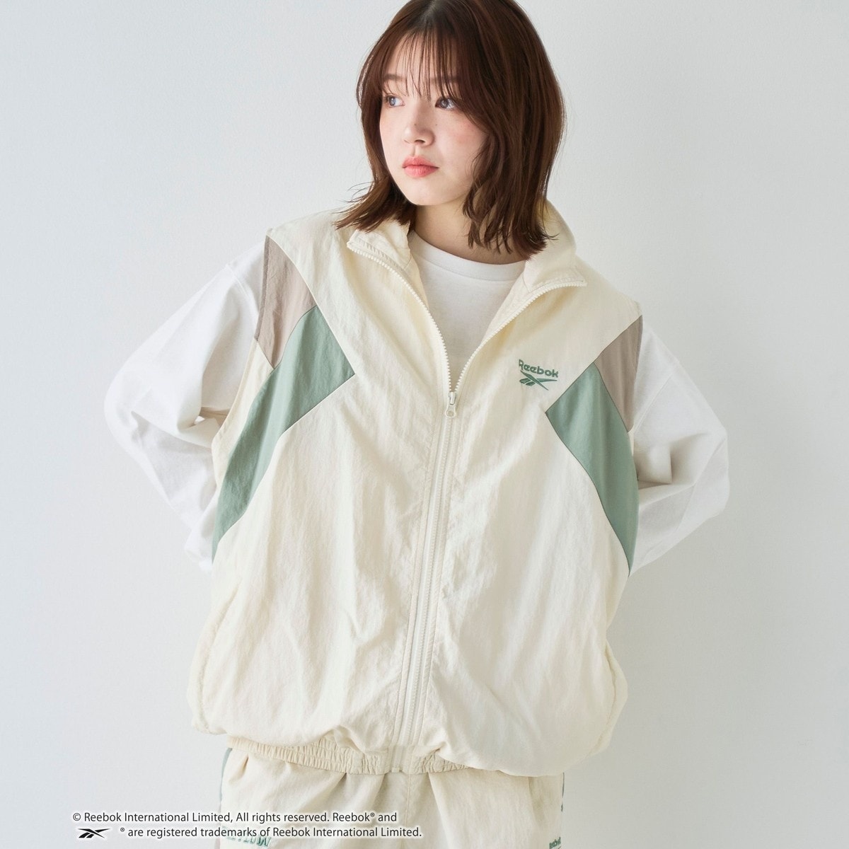 [�}���C]Reebok�i���[�{�b�N�j�ʒ��g���b�N�x�X�g/�R�[�G���icoen�j OFF WHITE