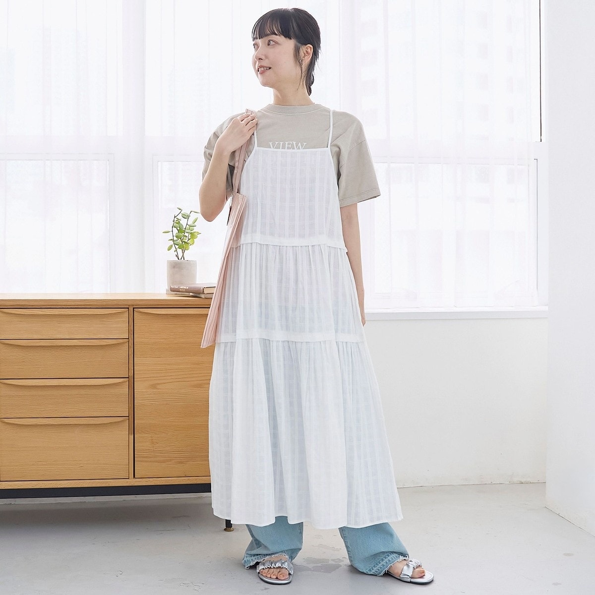 チャックジャガードティアードキャミワンピース（オフホワイト