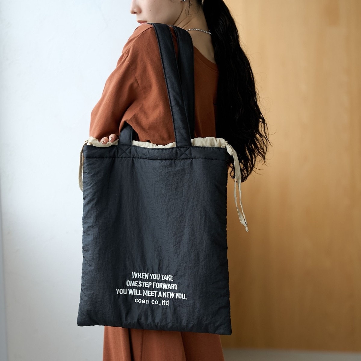 ロゴ刺繍 配色デザイン巾着トートバッグ | コーエン(coen) | マルイ