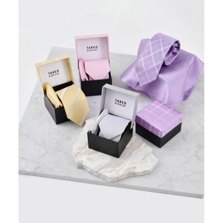 [^ԁF07002182]ʂȓ̂߂ɃfUCꂽutH[}BOXZbgvŁAȂ̃X^C܂傤B؂ȎvowP邽߂̑IłByfUC|CgzʂȓʂAMtgΉ̐n\BOXɎ߂ꂽlN^Cƃ`[t2_ZbgBql̂ɉJ[uC_ĂƂāAŉ؂₩Ȉۂ^ACe͂܂BiȌ򊴁FuC_V[ɂӂ킵򊴂ngpAǂ̊px猩Ăۂ^܂BʂȏuԂɈĂfUCBN₩ȃJ[FghɃ}b`J[oG[VLxɎ肻낦Ap[eB[Ƀsb^̃ACełBȂ̌ɍ킹Iѕ\łBZbg̏[FlN^Cƍ킹F̃`[t́Â鈻gDnBiłSĂg܂BuC_ɌĂyގႢAFlEƑ̌ɏoȗ\̕ɂ߁BɃJ[uC_]Jbvɂ͍œKȃACełBᗘpV[⌋̃QXgƂĂ͂A񎟉p[eB[łԈႢȂBj̐ȂŁAÑX^Co܂Bʂȓ̂߂ɃfUCꂽutH[}BOXZbgvŁAЂȂ̓ʂȏuԂoĂIƖ̊֌WɂAۂFČꍇ܂B܂Ap\REX}[gtHȂǂ̊ɂA኱iƉ摜̃J[قȂꍇ܂B