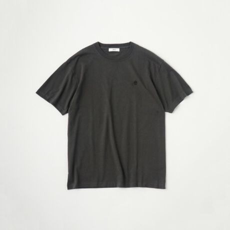 [^ԁFG8721003]炩ȐFɂƂ肠VGbgŉĂɊ􂷂郏|CghJTVcyfUC|CgzƂAbNXVGbg̗pBtĂ炵炩ȐF̃Cgx[WAu[ANZgJ[ɉ|CghJTVcłBx[VbNȃfBe[ŉĂ̒ȂɎg肪悭AԐF}F܂ŐFႢőĂȂACełBniȃRbgVx[XɁAɂTAKEO KIKUCHI炵ACR|CghJB{[[nbgɃKlƃqQgݍ킹Aۂ݂̂郉Cł炩ȈۂɎdグ܂BƖ̊֌WɂAۂFČꍇ܂B܂Ap\REX}[gtHȂǂ̊ɂA኱iƉ摜̃J[قȂꍇ܂B