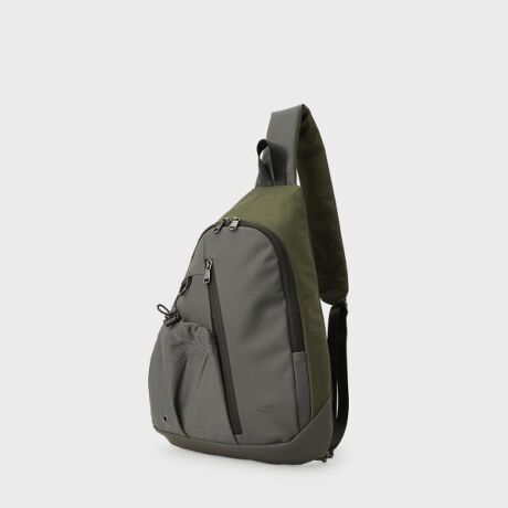 [^ԁFG8704391]{ɎgTCYŗ󂫐VTÕ{fBobNyfUC|CgzSTORAGEV[Y [ gՂƃX^C𗼗V{fBobOVTÕ{fBobOAȂ̊Xł̃CtX^CKɃT|[g܂BSTORAGEV[ÝAĂH̍}ȉJȂǁÂV[Ŋ􂷂݌vłBȂ̎ȒPɎ[AKȈړ܂BzĂ݂ĂACeF ܂肽ݎPPAybg{gAzABluetoothCtHAAoCobe[ȂǁA퐶ŕKvȃACeƎ[Bo₷HvF TChANZX\ȃ|PbgڂĂAKvȂ̂Ɏo݌vƂȂĂ܂Bs₷TCYƔwו͏Ȃ߂zF yɏoۂ̉ו̓RpNgɂƍlցBSTORAGEV[ÝA{fBobOƃobNpbN̒Ԃ̃TCYŁA΂炸Ɏ^ׂ܂B肪󂭎RF Ԃ⎩]ԁAdԈړłזɂȂ炸AqłRɎg邽߁As₷啝Ɍサ܂BNx̂J[WJX^CbVȐFF h肷ȂAJ[łȂATAKEO KIKUCHƎ̐Vg[WJBIׂF́A010zCgO[A014X[gO[A019Z~ubN3FB̓˔STORAGEV[ÝAV[Ŋ􂷂VԃACełBȂ̃CtX^CɁA肰ȂtBbg邱̃{fBobOŁÅOoƉKɂĂ݂܂񂩁HydlzE|PbgF~1 O~2Ɩ̊֌WɂAۂFČꍇ܂B܂Ap\REX}[gtHȂǂ̊ɂA኱iƉ摜̃J[قȂꍇ܂Bd:380g