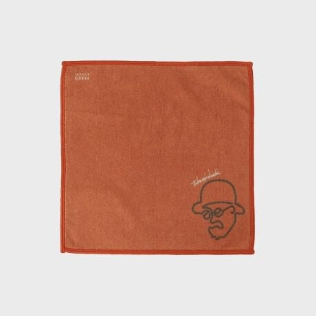 [^ԁF07001365]yfUC|CgzuhɂȂĂ^P搶̎GCXgA[gɗƂ񂾃vg^InJ`Bn\ʂɓʉȂG肪ƂĂ炩ŃCXgʐ^LCɃvgꂽnJ`BЖʂgуN[i[ɂȂĂ邽߁AołCyɐ@Ƃł܂BVMtgACeƂĂ߂łBƖ̊֌WɂAۂFČꍇ܂B܂Ap\REX}[gtHȂǂ̊ɂA኱iƉ摜̃J[قȂꍇ܂B