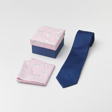 [^ԁFG8704185]LDɖJ߂lN^CyfUC|Cgz x[VbNlN^CiMeowfUCjMtg{bNXZbg؂₩ȐnґɎgpAx[VbNlN^CƃnJ`̓ʃZbg܂BL`ꂽuMeowv̐nƈꏏɁAX^CbVȃMtg{bNX͓IB؂ȕւ̑蕨Aւ̂JɃsb^ȈiłBi̓FIWifUCFOh[AueBbVV[gwAACN[ȂǁALȔL炵`ꂽnBiƃX^CF匕ɂ͐lC̃x[VbNȃoXPbgWgpAiȈۂoBn⏬߂ɂpn̗pAוɂ肪܂BMtgɍœKFȃnJ`ZbgɂȂĂA{bNXɋlߍ݂܂B蕨ɍœK̑IłBgpV[F̃lN^ĆArWlXV[JWAȃp[eB[ł􂵂܂BLD̕ւ̒av[gV̂jAg̃IVACeƂĂœKłBƖ̊֌WɂAۂFČꍇ܂B܂Ap\REX}[gtHȂǂ̊ɂA኱iƉ摜̃J[قȂꍇ܂B