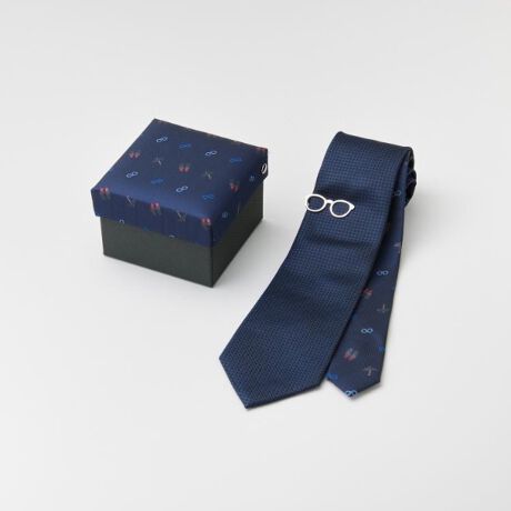 [^ԁFG8704187]lC̊ዾ^Co[tyfUC|Cgzዾ^^Co[t oXPbgW`FWlN^CBOXX^CbVȁuዾ^^Co[vƁALȃfUC̃oXPbgW`FWlN^C̃Zbgoꂵ܂IVvȂIȃlN^ĆArWlXV[ł̂肰Ȃo܂B̃Mtg{bNX́A蕨ɂւ̂JɂœKłBi̓FfUCF匕ɂ̓\bh̃oXPbgWWK[hAɂ́uPvuዾvuV[Yv`[tɂWK[hfUCB匕Ə̃J[̔zF▭ŁA`bƌƂɎv킸ڂ邱ƊԈႢȂłBj[Nȃ^Co[Fዾ`[tɂlC̃^Co[ZbgƂȂĂAANZgƂĂ̖ʂ܂B肰ȂAs[ł|CgłBgpV[FrWlXV[͂AJWAȃp[eB[ʂȓ̑ɂ҂BeFlւ̃v[gAjɂœKȃACełBƖ̊֌WɂAۂFČꍇ܂B܂Ap\REX}[gtHȂǂ̊ɂA኱iƉ摜̃J[قȂꍇ܂B